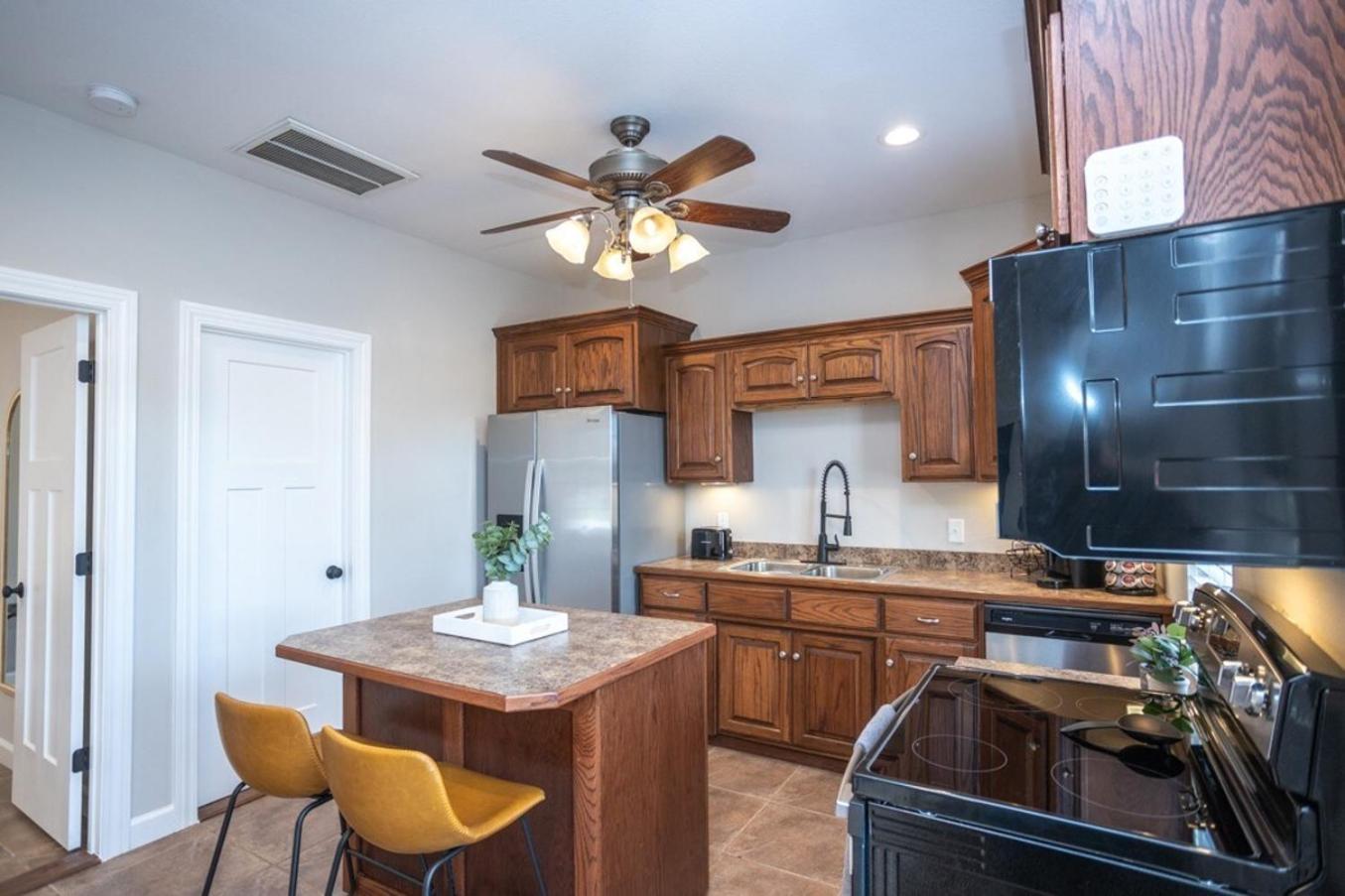 Tiny With Hot Tub Near Ft Leonard Wood! * Waynesville